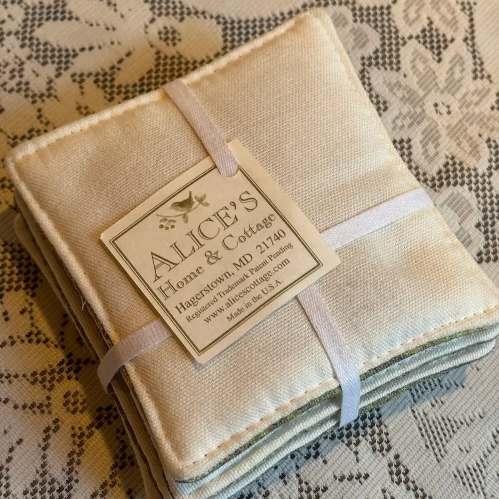 Christmas Canvas Scented Pillow Coasters Mug Mats Set of 4  New Gift Decor